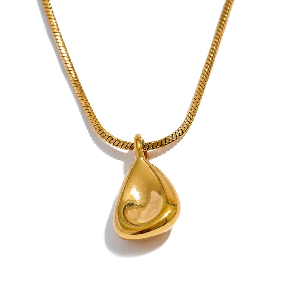Aurea” Geometric Pendant Necklace – 18K Gold or Silver Plated Stainless Steel | Minimalist Waterproof Unisex Jewelry by PoisedMe