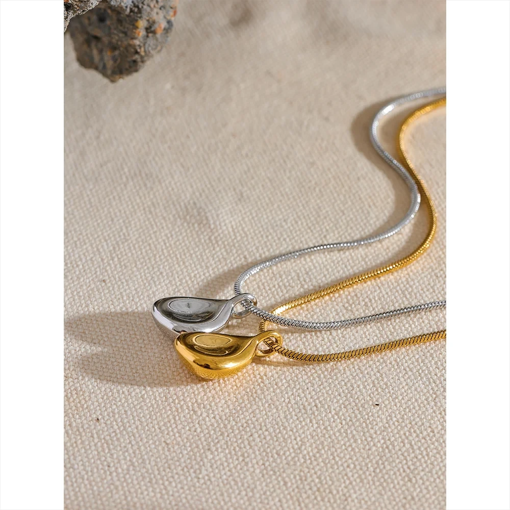 Aurea” Geometric Pendant Necklace – 18K Gold or Silver Plated Stainless Steel | Minimalist Waterproof Unisex Jewelry by PoisedMe